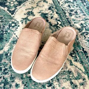 Naturalizer Beige Leather Slip On Sneaker Mule